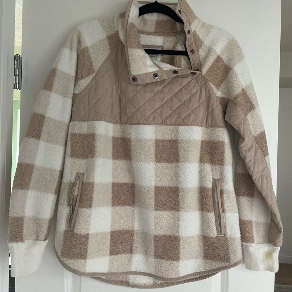 Abercrombie & Fitch Assymetrical Snap-up Fleece - size small (like new)